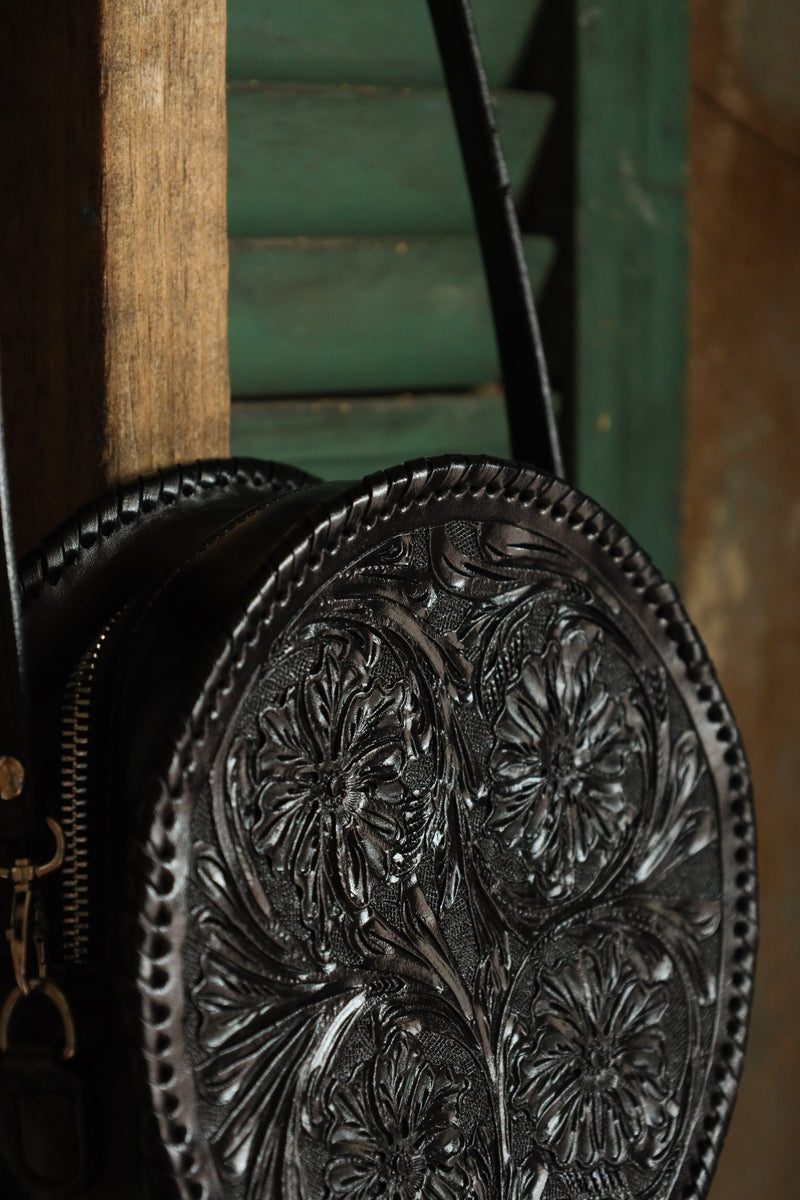 Round tooled leather purse in black