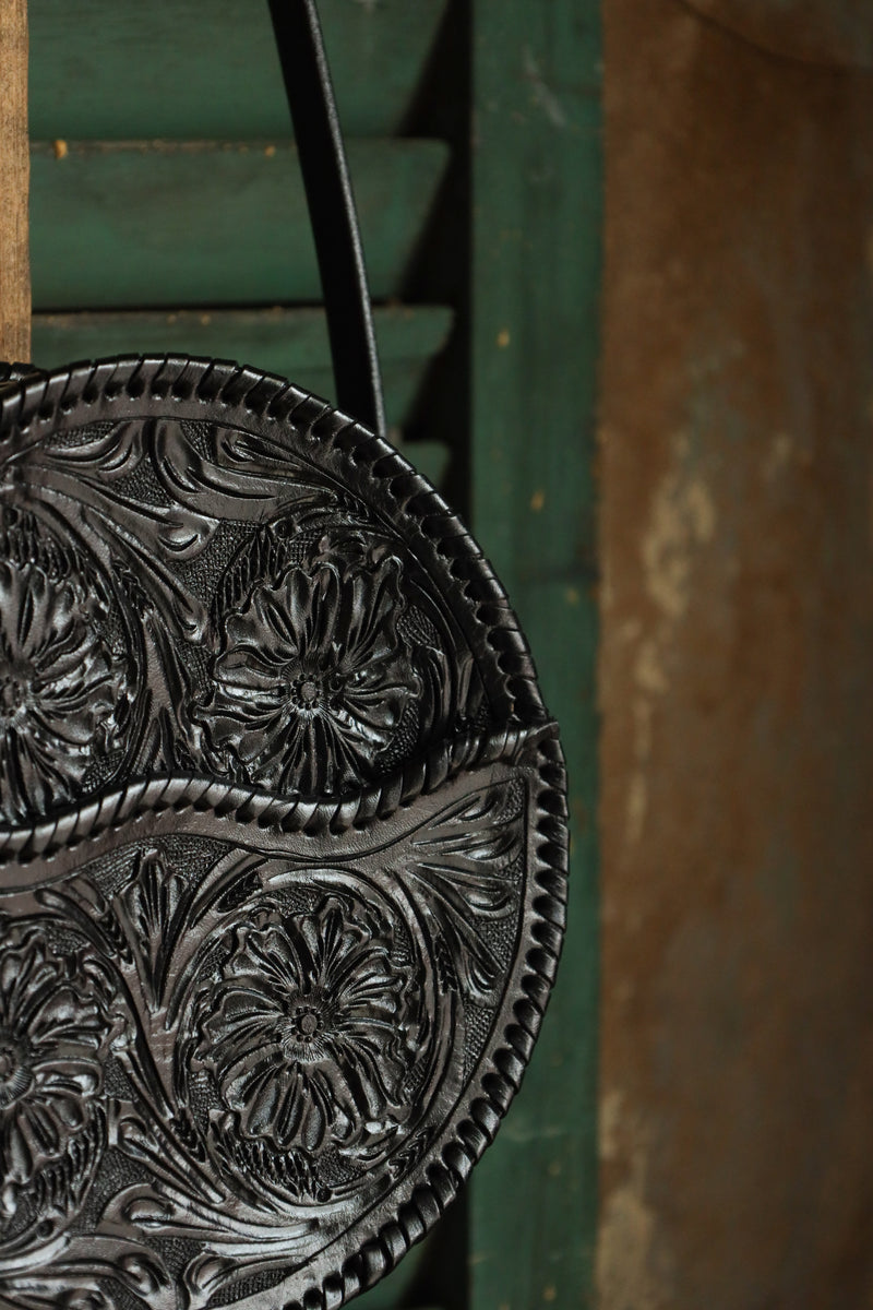 Round tooled leather purse in black