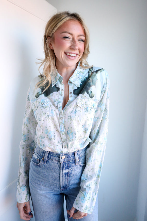 Totem White Snap Blue Floral Donkey Blouse