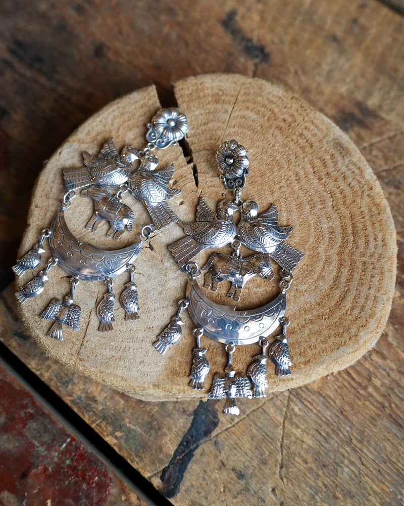 Federico Birds Donkey Crescent Earring 