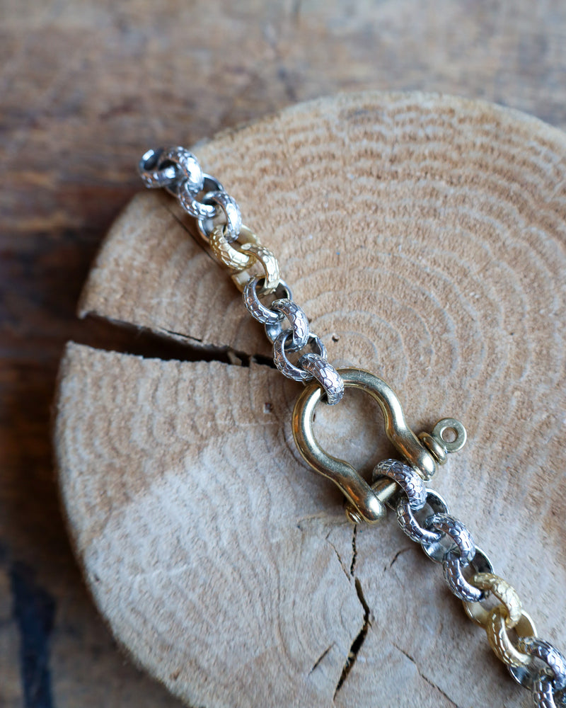 V2 Designs Shackle Chunky Bracelet 