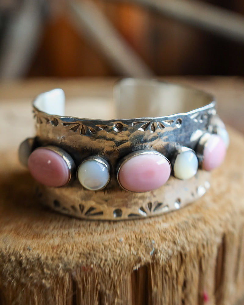 Richard Schmidt 4 Pink Conch Ovals 5 Mother Of Peral Dots Cuff 