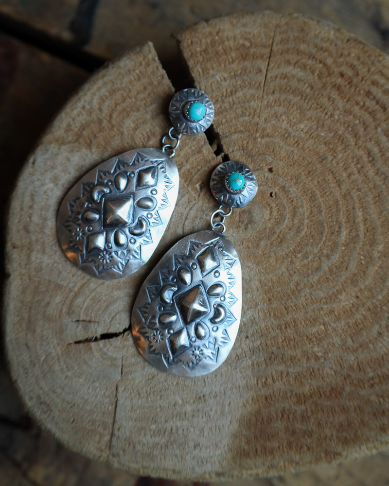 Pineapple Concho With Turquoise Earring 