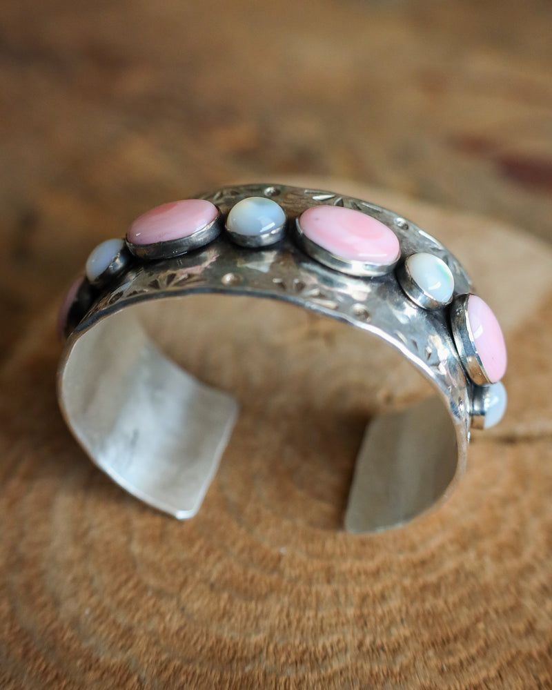Richard Schmidt 4 Pink Conch Ovals 5 Mother Of Peral Dots Cuff 