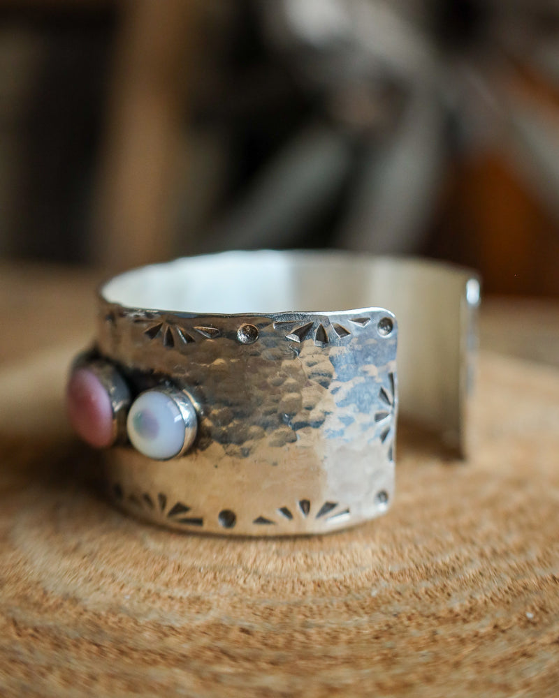 Richard Schmidt 4 Pink Conch Ovals 5 Mother Of Peral Dots Cuff 