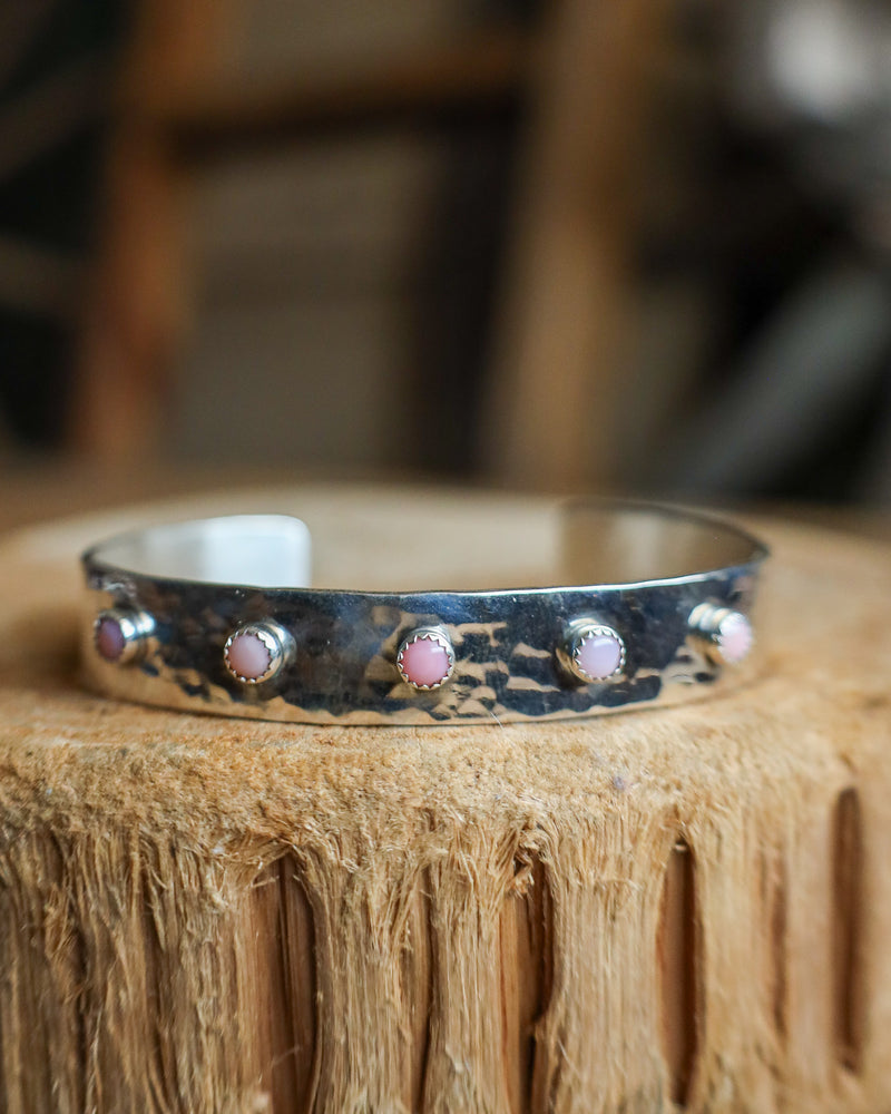 Richard Schmidt 5 Small Pink Conch Rounds Cuff 