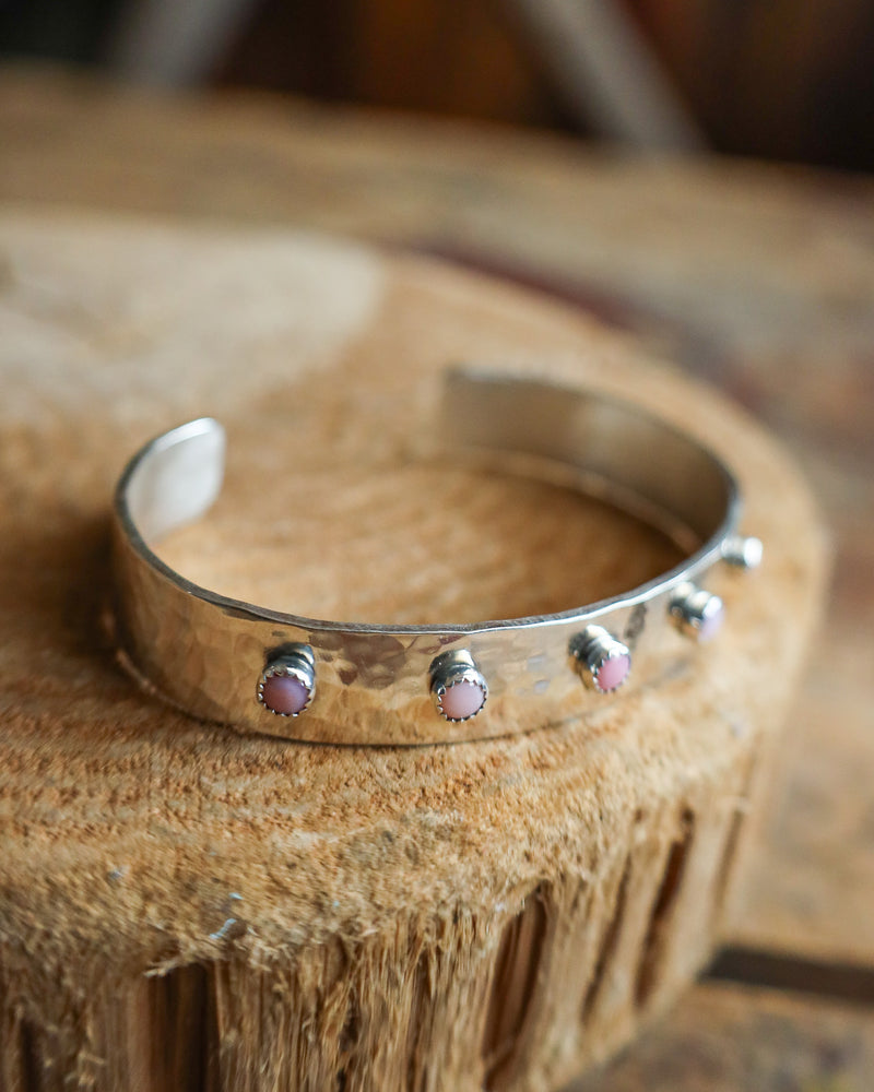 Richard Schmidt 5 Small Pink Conch Rounds Cuff 