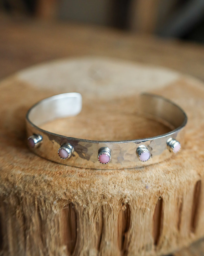 Richard Schmidt 5 Small Pink Conch Rounds Cuff 