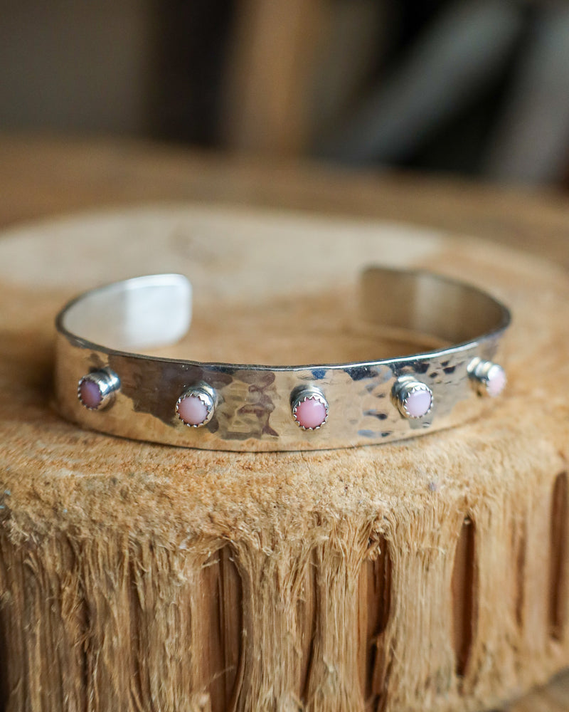 Richard Schmidt 5 Small Pink Conch Rounds Cuff 