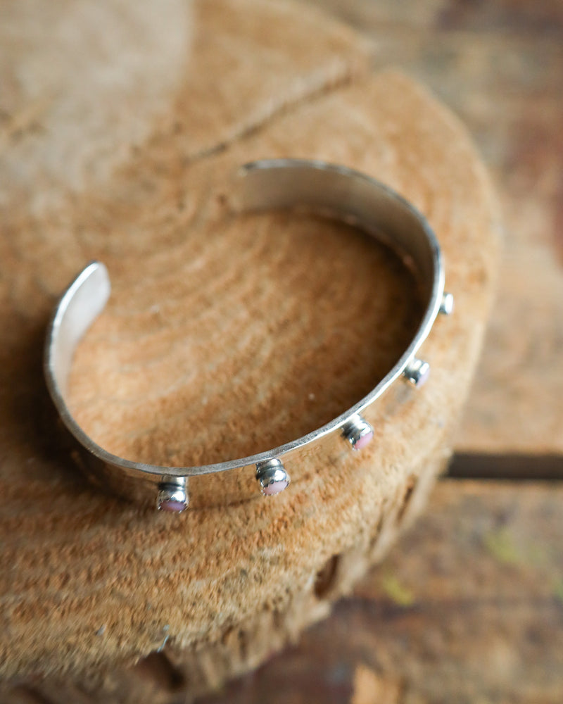 Richard Schmidt 5 Small Pink Conch Rounds Cuff 