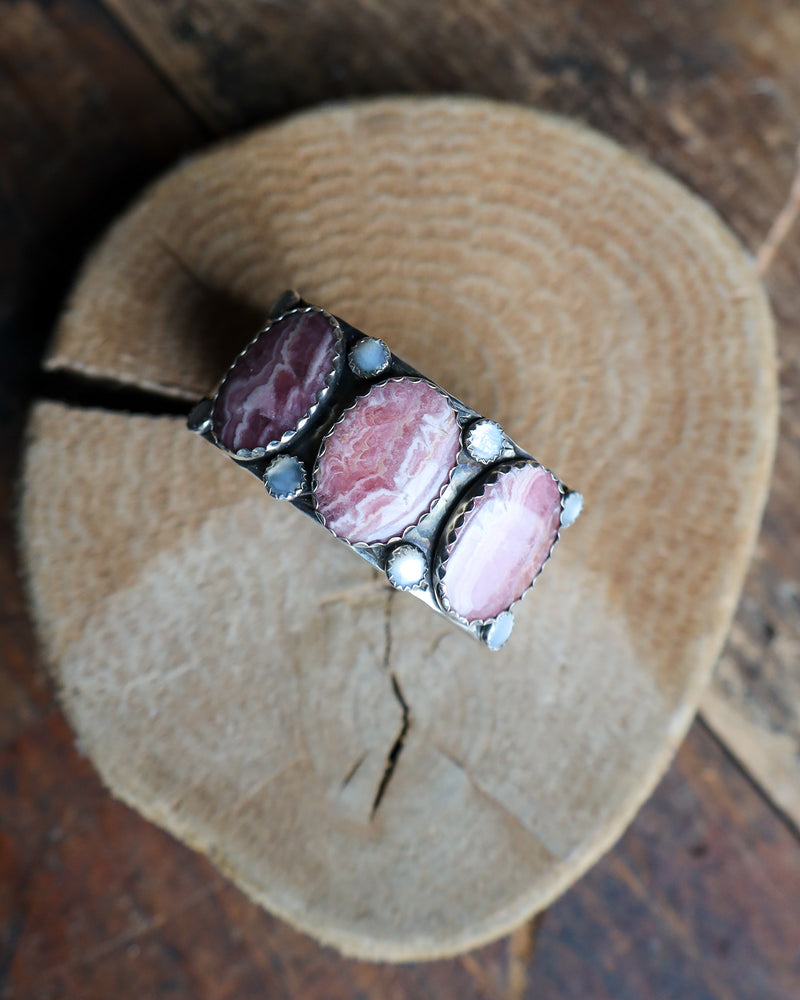 RICHARD SCHMIDT RHODOCHROSITE AND MOTHER OF PEARL CUFF