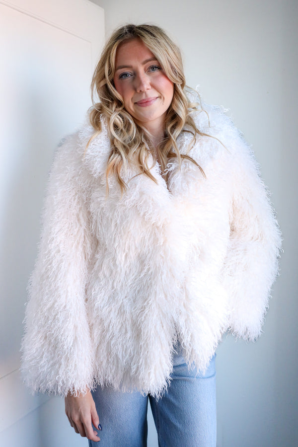 Frisson Woolie White Coat 