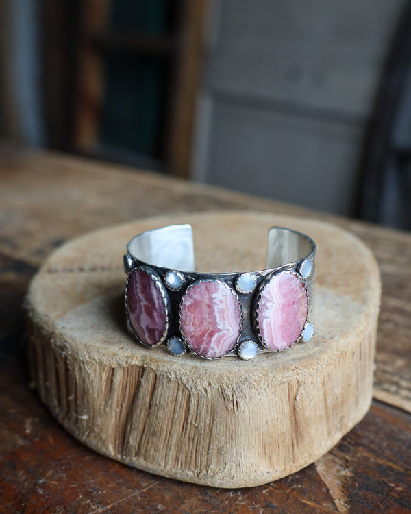 RICHARD SCHMIDT RHODOCHROSITE AND MOTHER OF PEARL CUFF