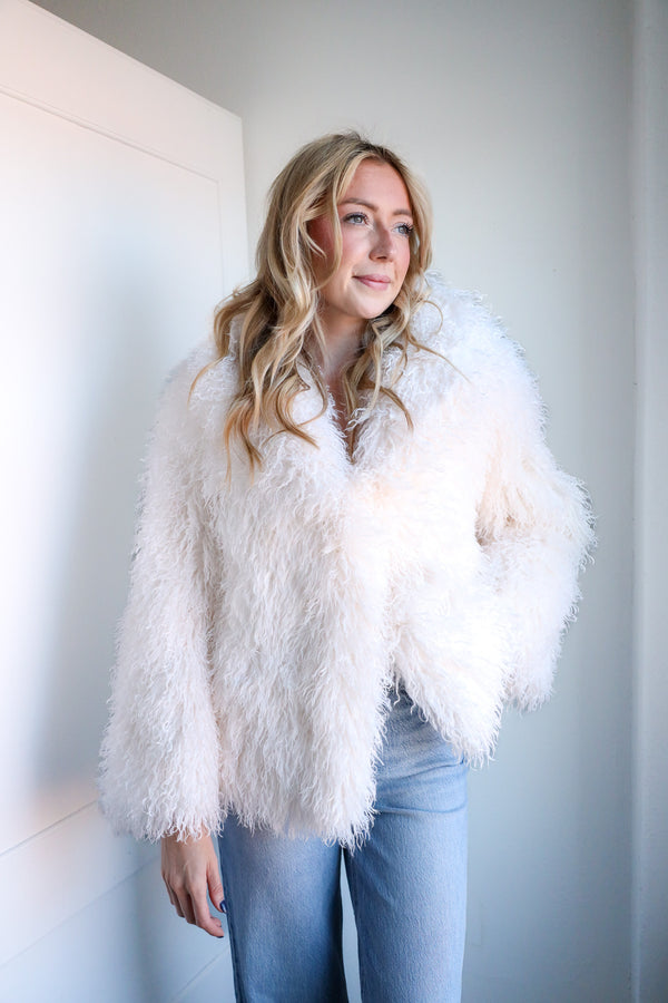 Frisson Woolie White Coat 