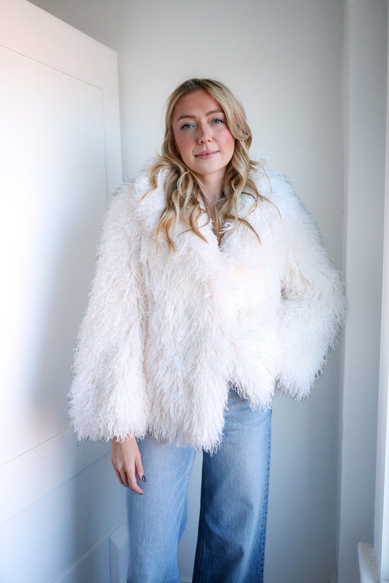 Frisson Woolie White Coat 
