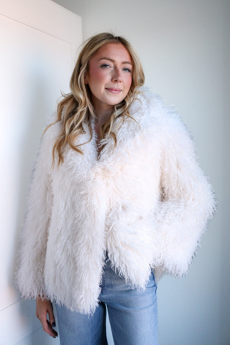 Frisson Woolie White Coat 