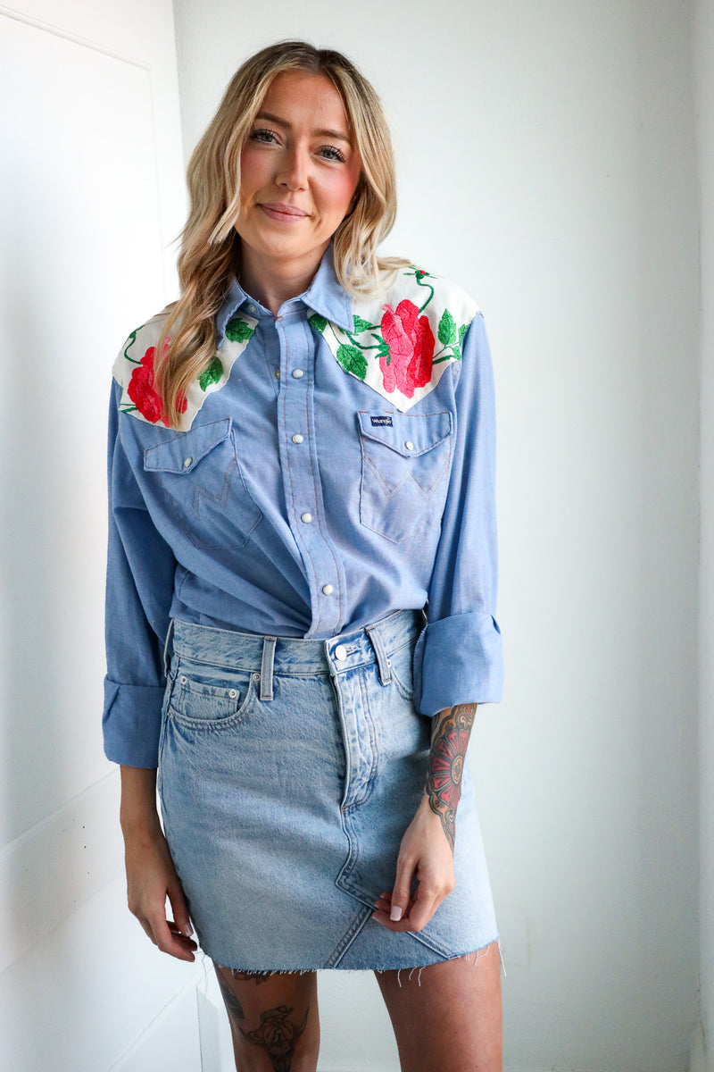 Totem Embroidery Roses Blouse