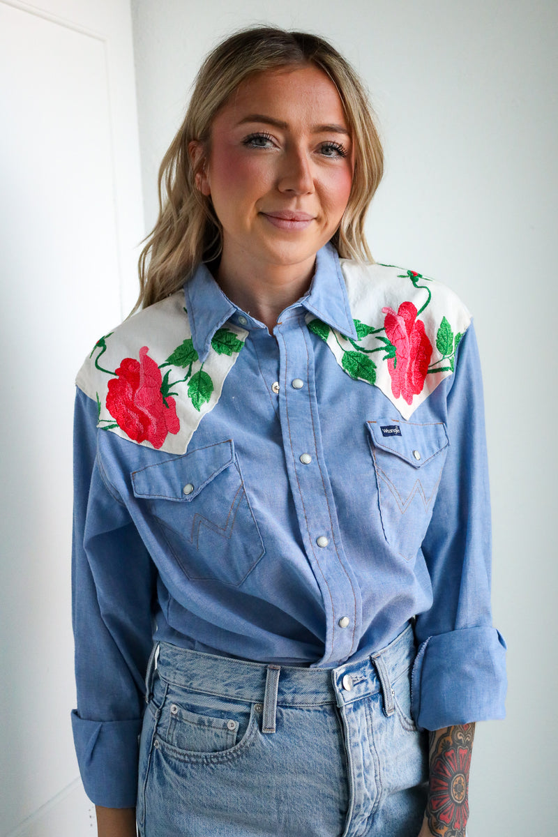 Totem Embroidery Roses Blouse