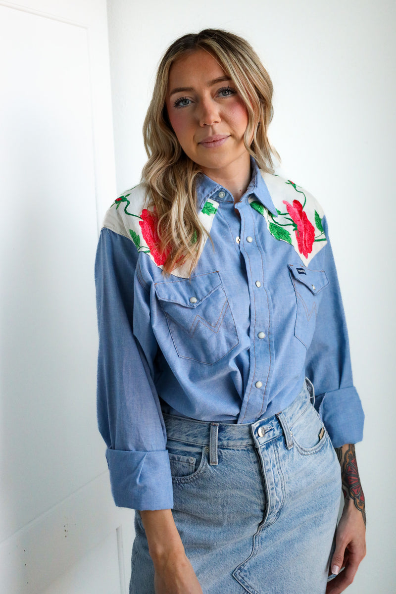 Totem Embroidery Roses Blouse
