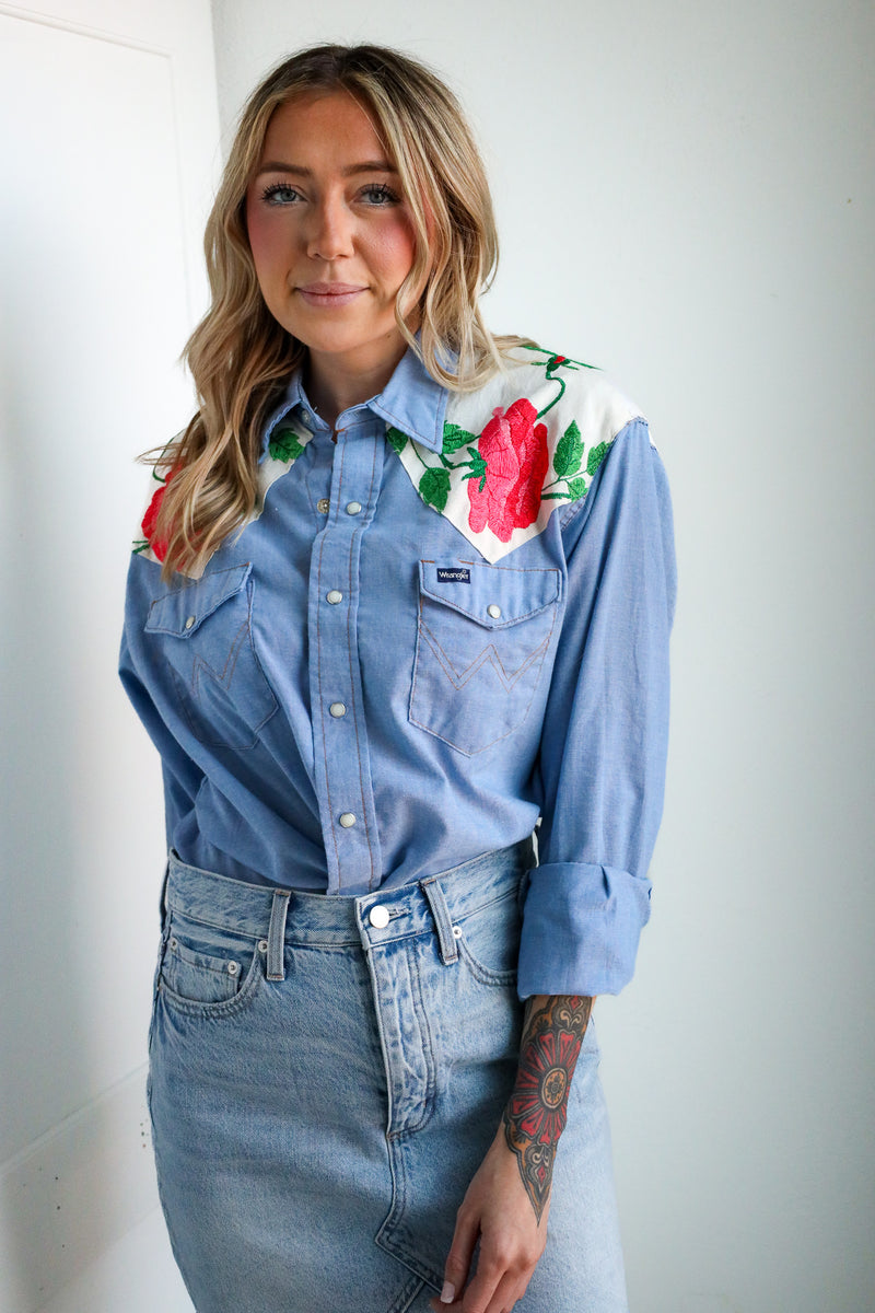 Totem Embroidery Roses Blouse