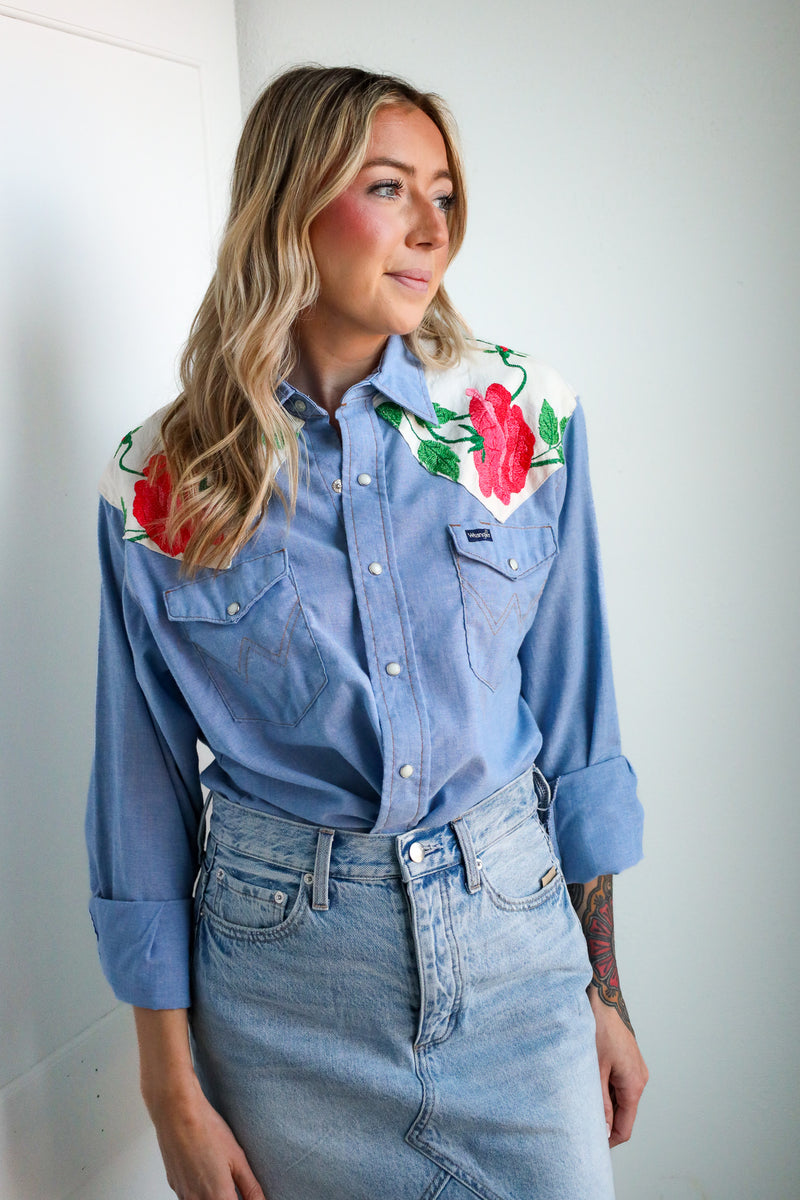 Totem Embroidery Roses Blouse