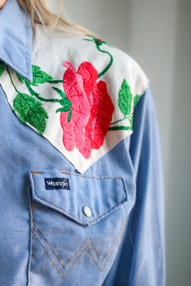 Totem Embroidery Roses Blouse