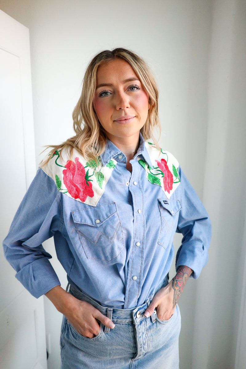 Totem Embroidery Roses Blouse