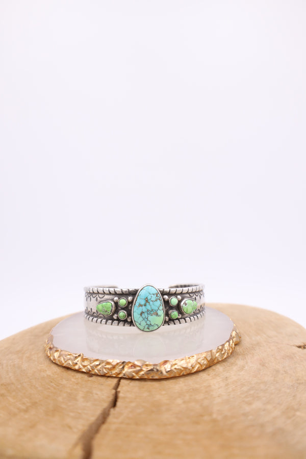 PEYOTE BIRD 3 TURQUOISE PEARS WITH 4 ROUNDS TRADING CUFF