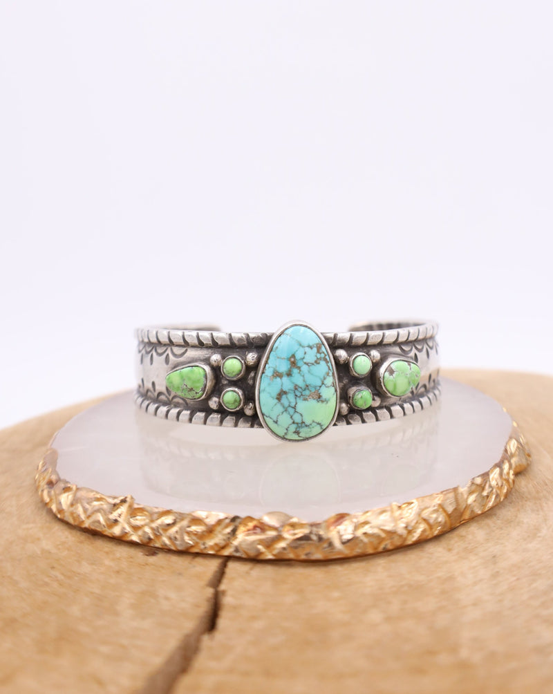 PEYOTE BIRD 3 TURQUOISE PEARS WITH 4 ROUNDS TRADING CUFF