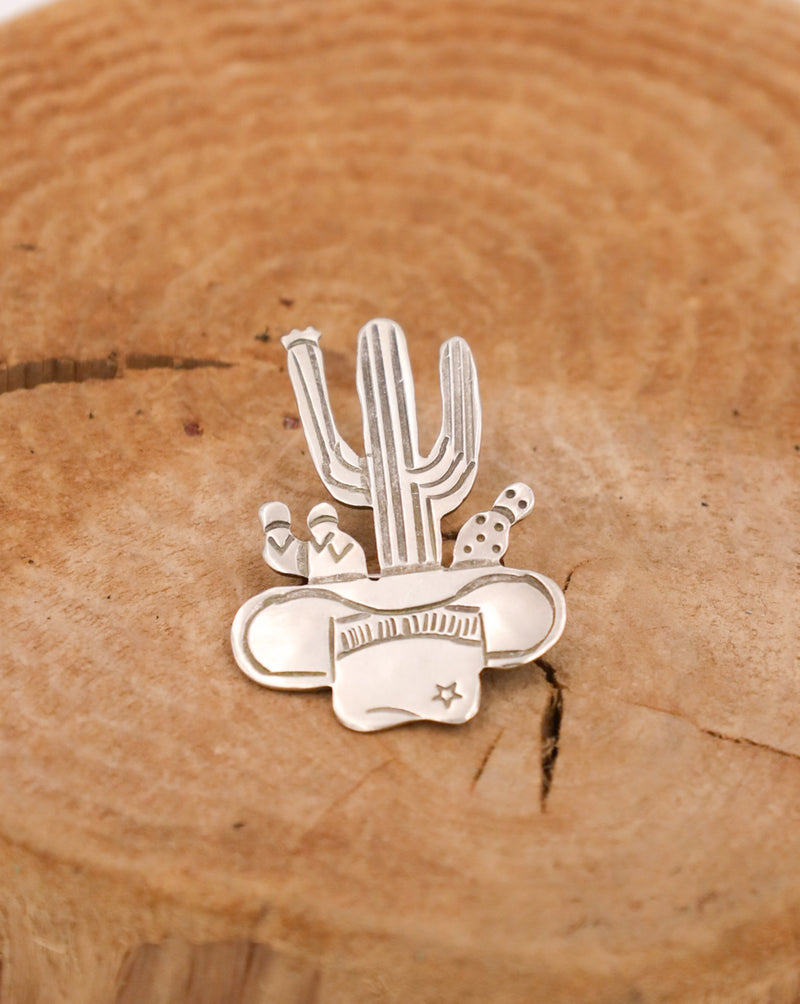 PEYOTE BIRD CACTUS IN HAT SCATTER PIN 