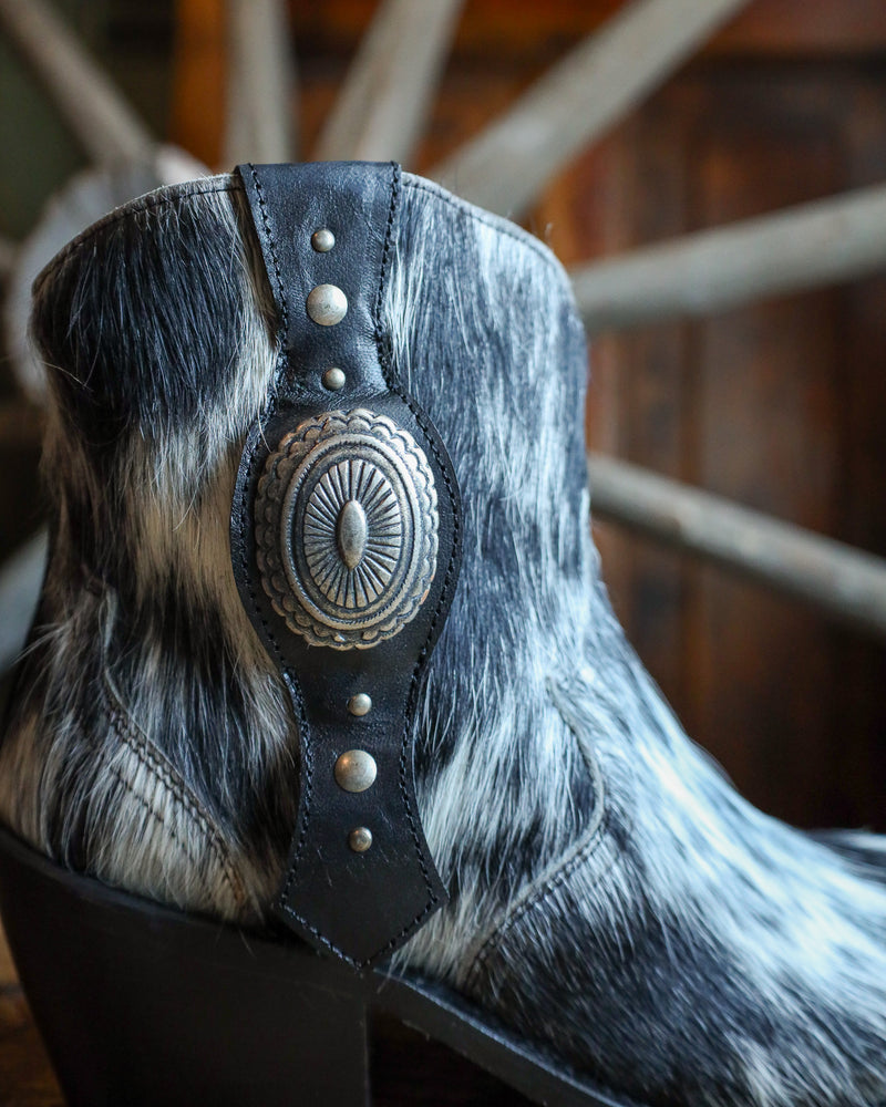 Caborca Silver By Liberty Black Women's Pelo Granegro 8" Boot