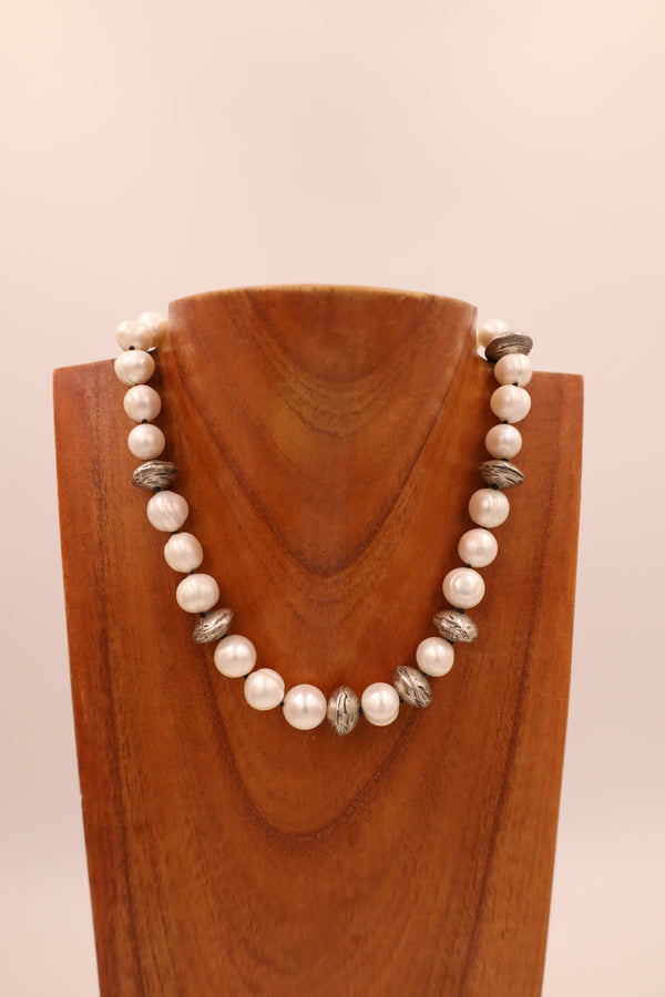 Sterling silver and Chinle Pearl beads necklace