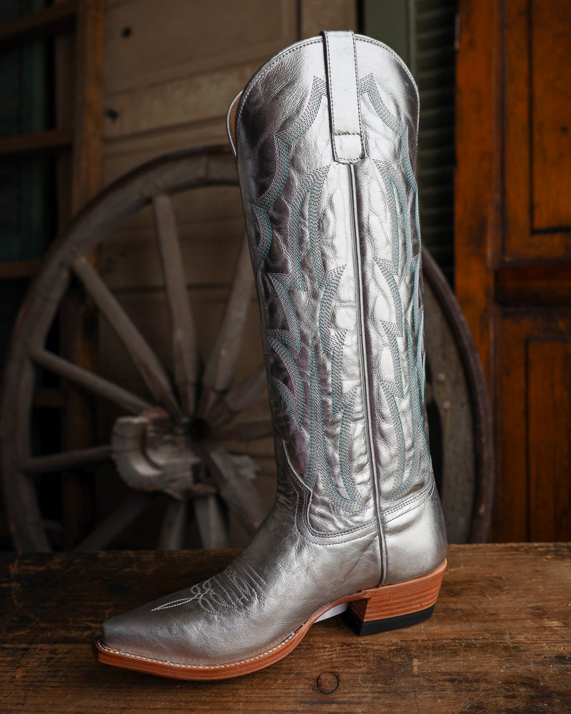 MACIE BEAN WOMEN'S SILVER BULLET BOOT