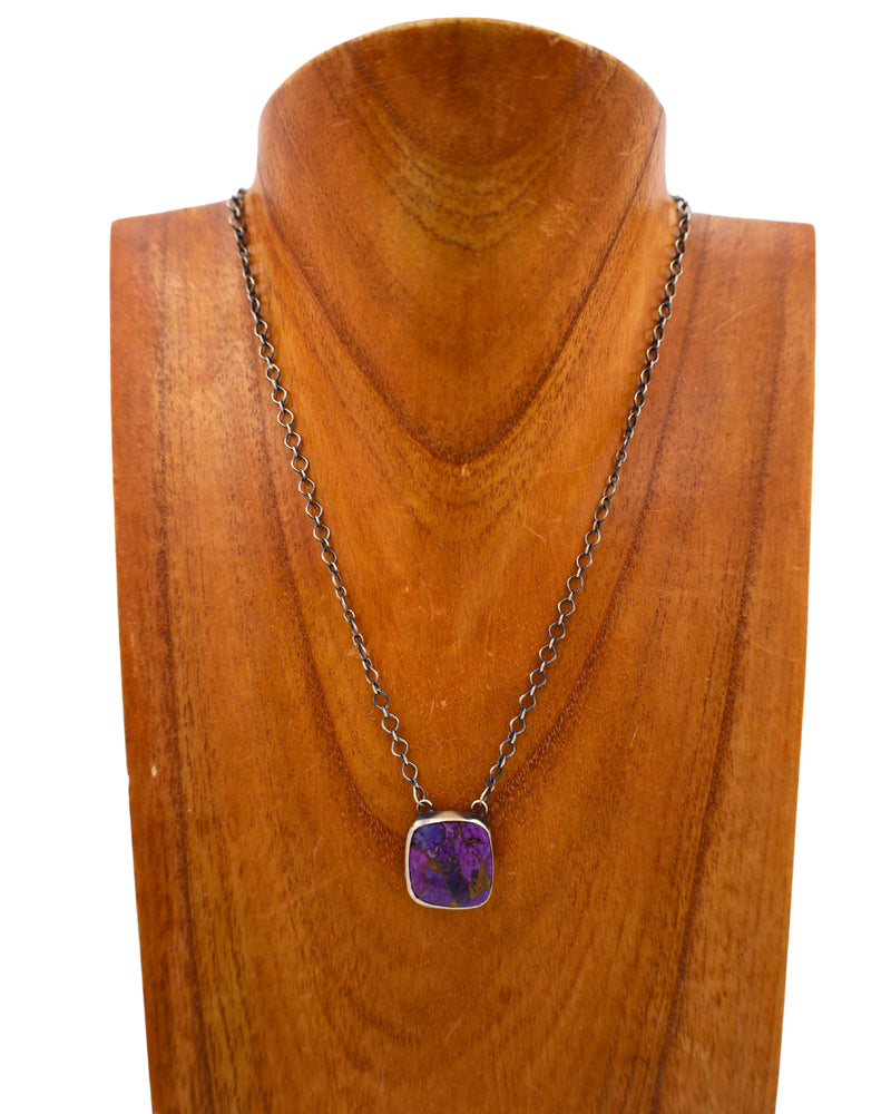 PURPLE SPINY OYSTER SQUARE STONE NECKLACE