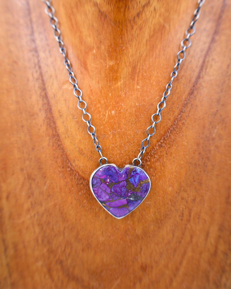PURPLE SPINY OYSTER HEART ON CHAIN NECKLACE