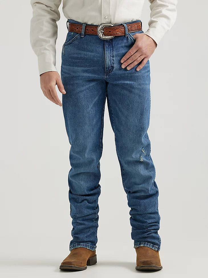 Man wearing blue jeans