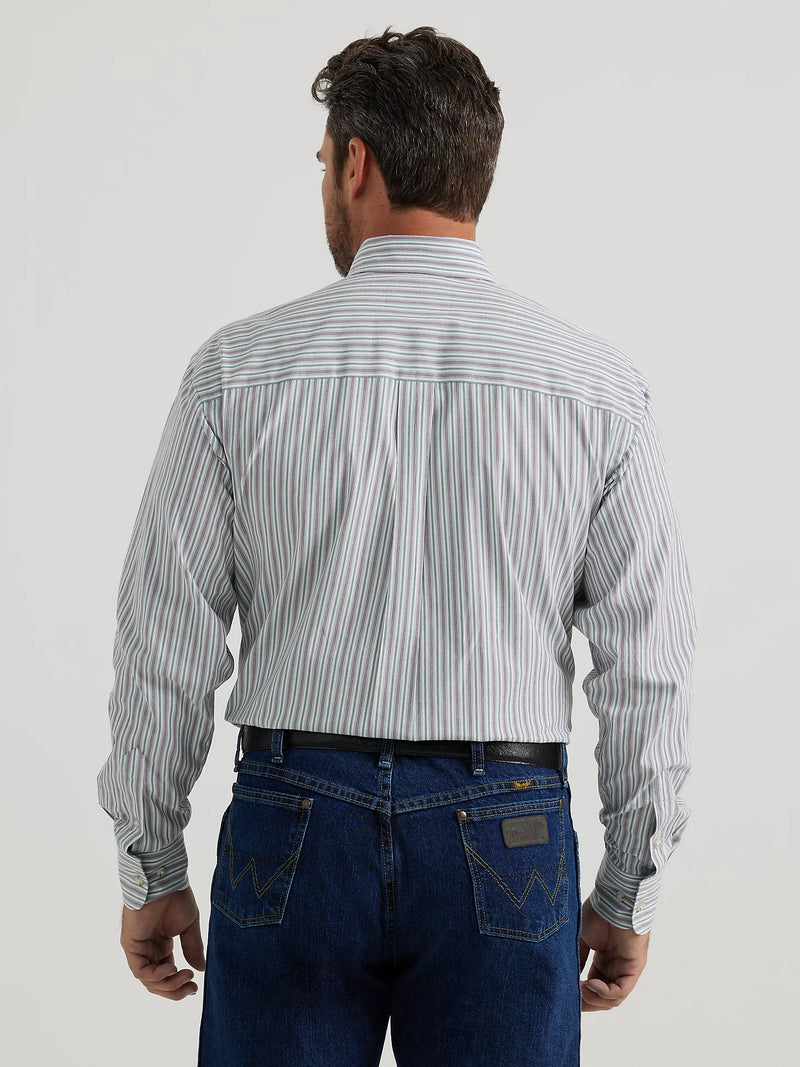 MAN WEARING LONG SLEEVE BUTTON FRONT SHIRT WITH GEO PATTERN IN A STRIPE FORMATION