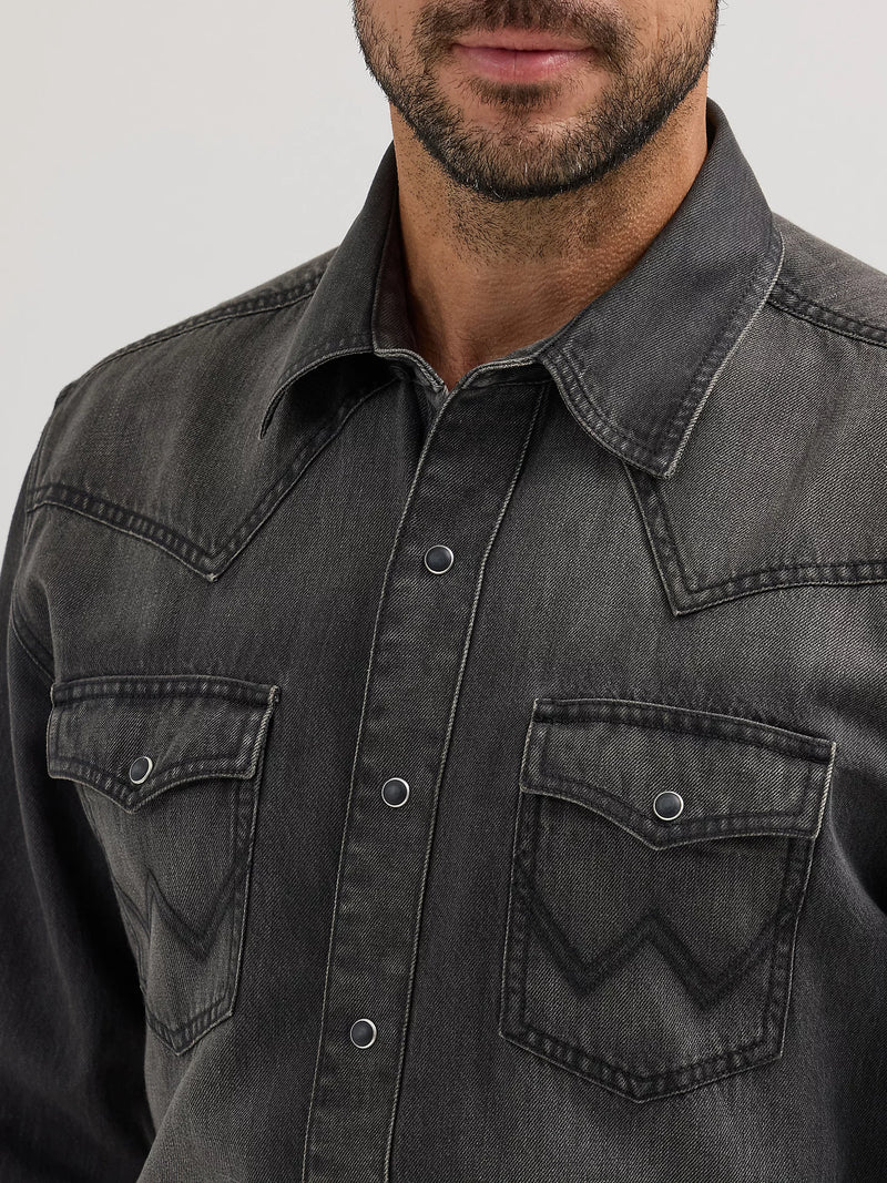 Wrangler Retro Premium Western Snap Solid Shirt in Washed Black