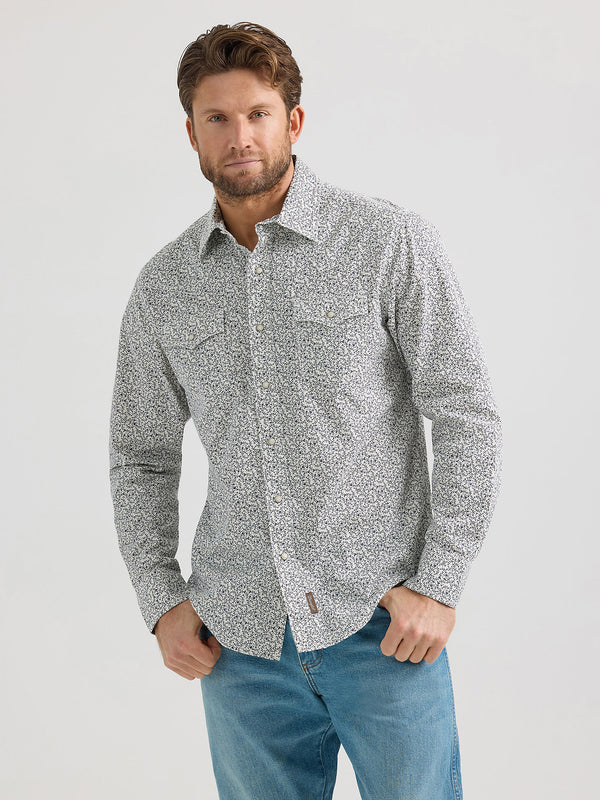 Wrangler® Retro® Premium Long Sleeve Western Snap Printed Shirt