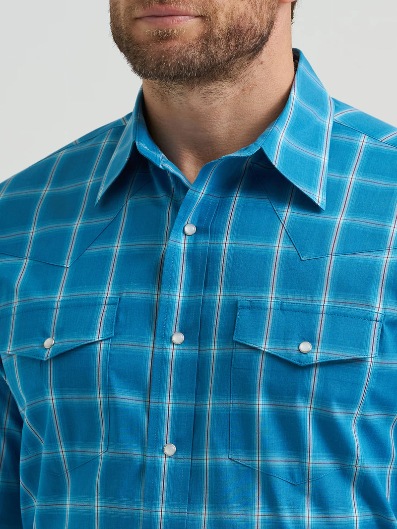 Wrangler Men's Wrinkle Resist Long Sleeve Western Snap Plaid Shirt