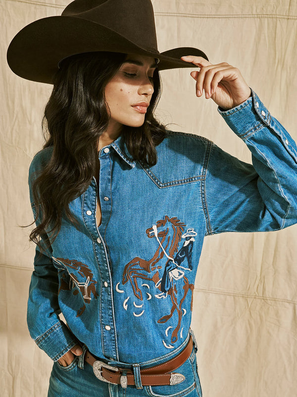 Wrangler Women's Embroidered Horses Boyfriend Western Snap Shirt