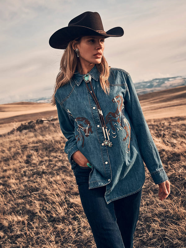 Wrangler Women's Embroidered Horses Boyfriend Western Snap Shirt