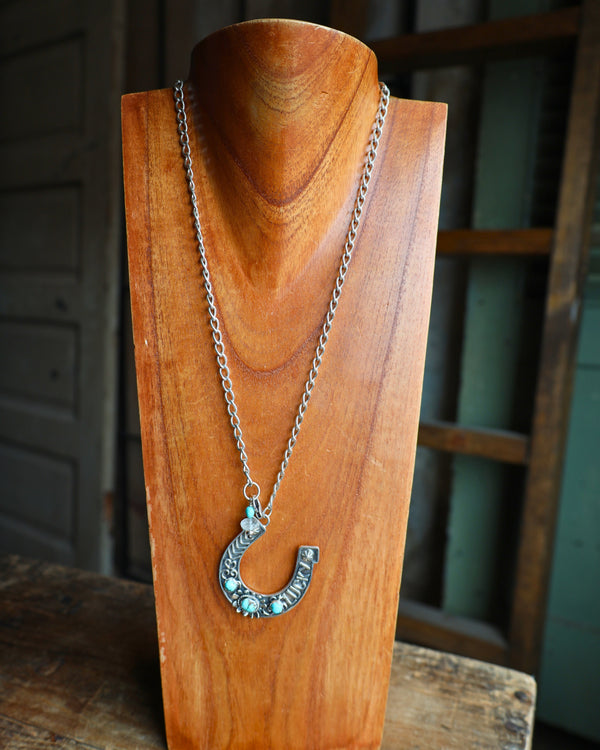 THE WINGED HEART STERLING SILVER DRY CREEK TURQUOISE LARGE LUCKY HORSESHOE NECKLACE