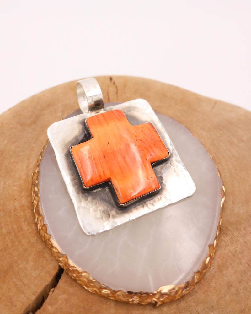 RICHARD SCHMIDT EXTRA LARGE SPINY OYSTER CROSS ON SQUARE PENDANT 