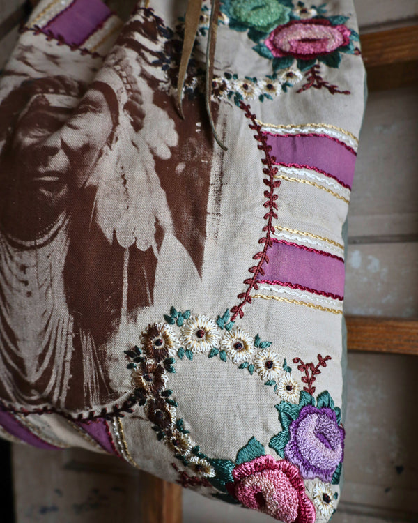 TOTEM CHIEF JOSEPH EXTRA LARGE TOTE