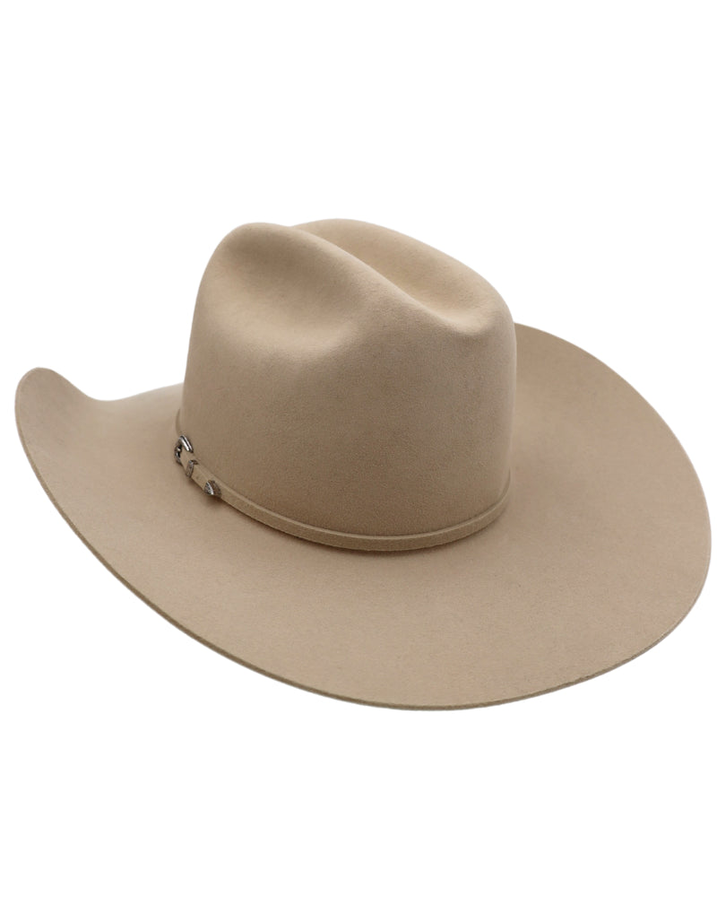 Felt cowboy hat in buckskin color with felt hat band and buckle set on the side