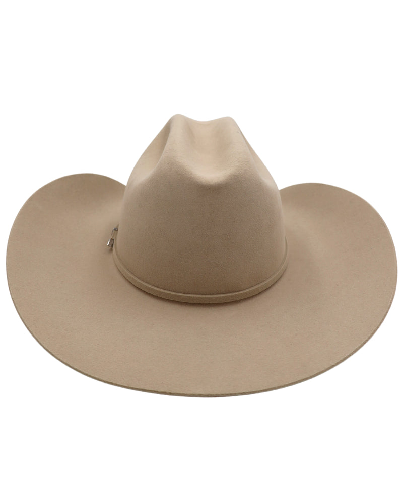 Felt cowboy hat in buckskin color with felt hat band and buckle set on the side