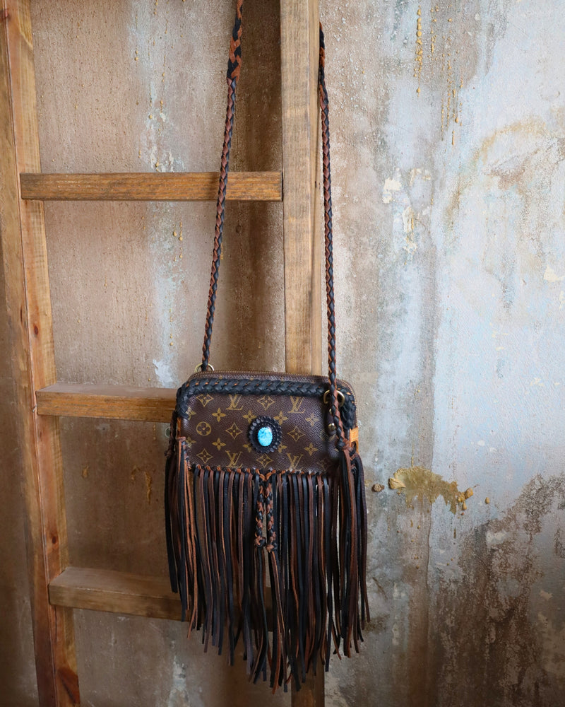 LEATHER AND VODKA MARLY CHOCOLATE AND NOIR 30CT BISBEE TURQUOISE BAG