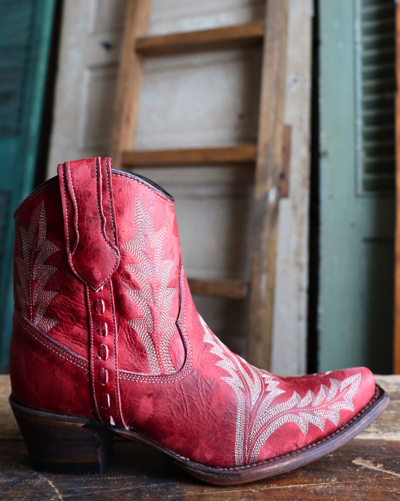 CIRCLE G BY CORRAL WOMEN'S RED EMBROIDERY ANKLE 8.5" BOOT Maverick Fine Western Wear CIRCLE G BY CORRAL WOMEN'S RED EMBROIDERY ANKLE 8.5" BOOT Maverick Fine Western Wear
