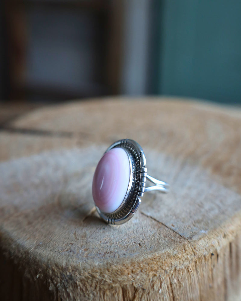 Pink Conch Oval Ring- Size 7.5